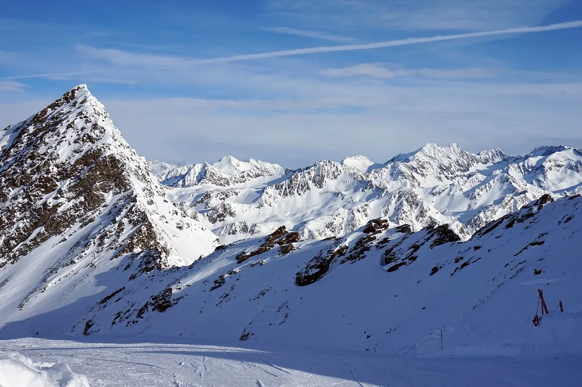 First-Time Skiing in Aspen: A Beginner's Guide to Lessons, Gear and Gentle Runs